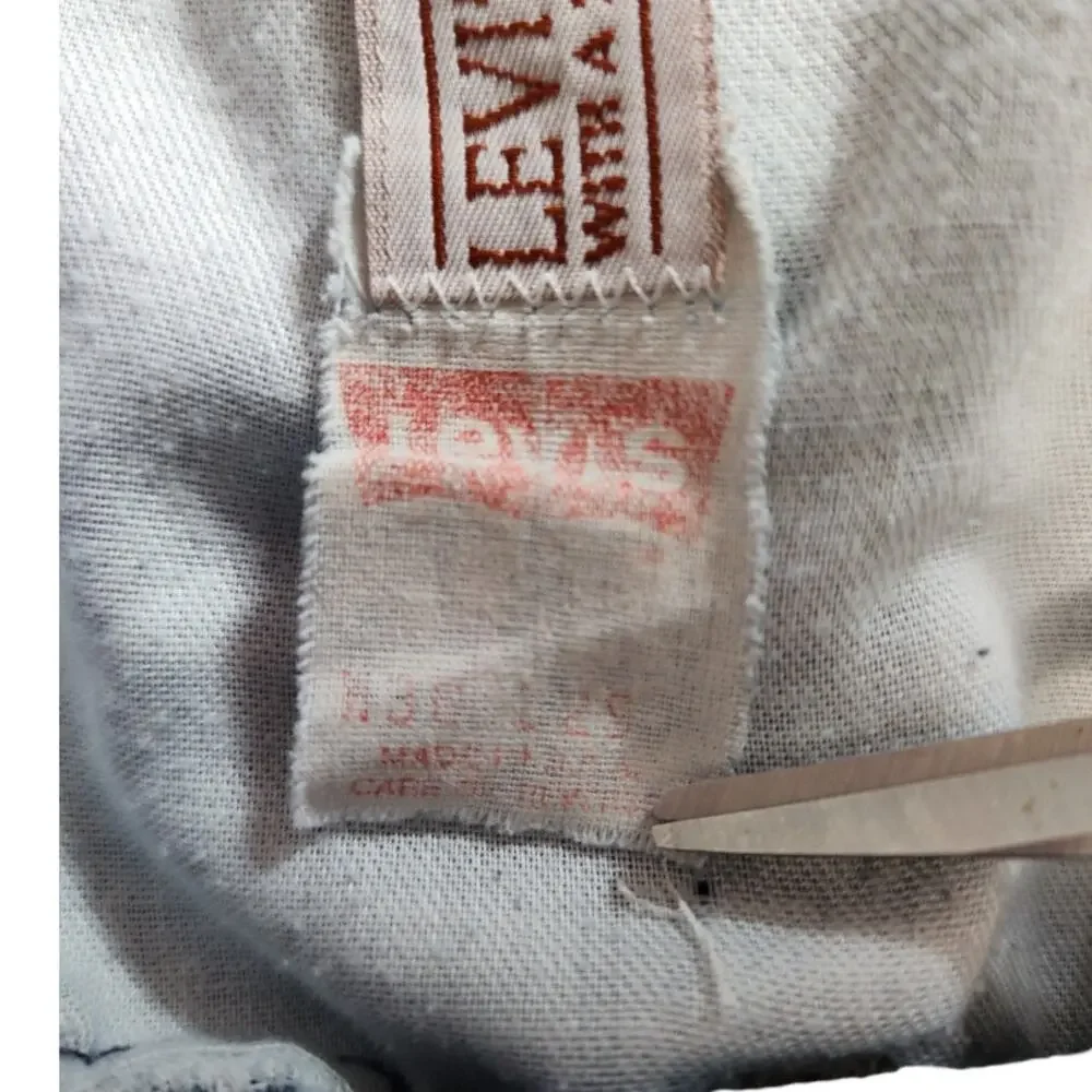 Vintage Levi’s for Men Orange Tab Jeans Medium Wash Men’s Size 36x28
